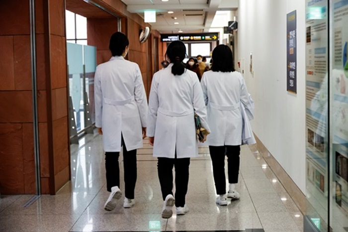 South Korea doctors